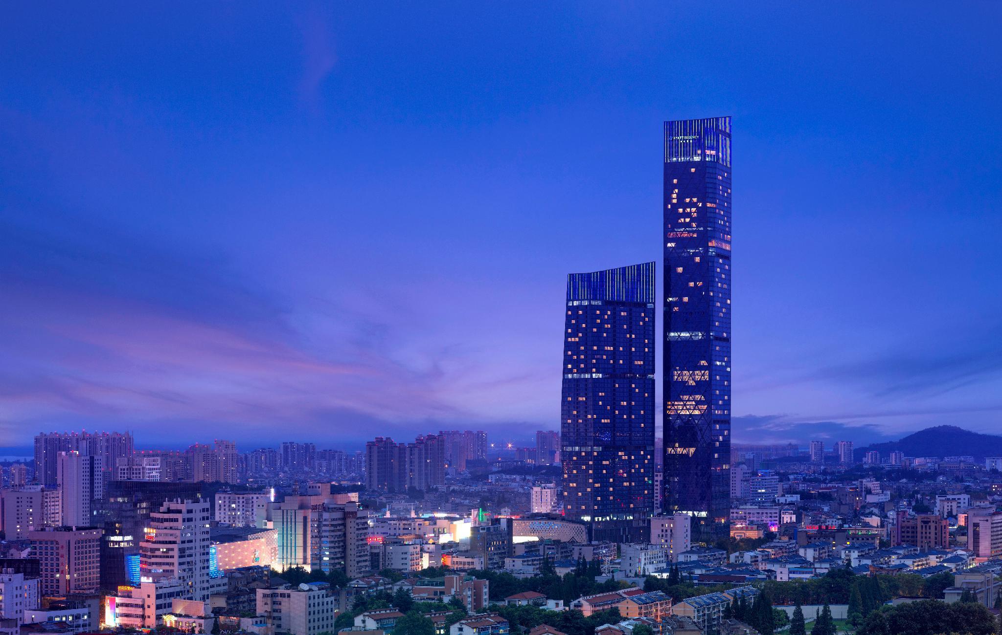 Hyatt Regency Zhenjiang Hotel Женджанг Екстериор снимка