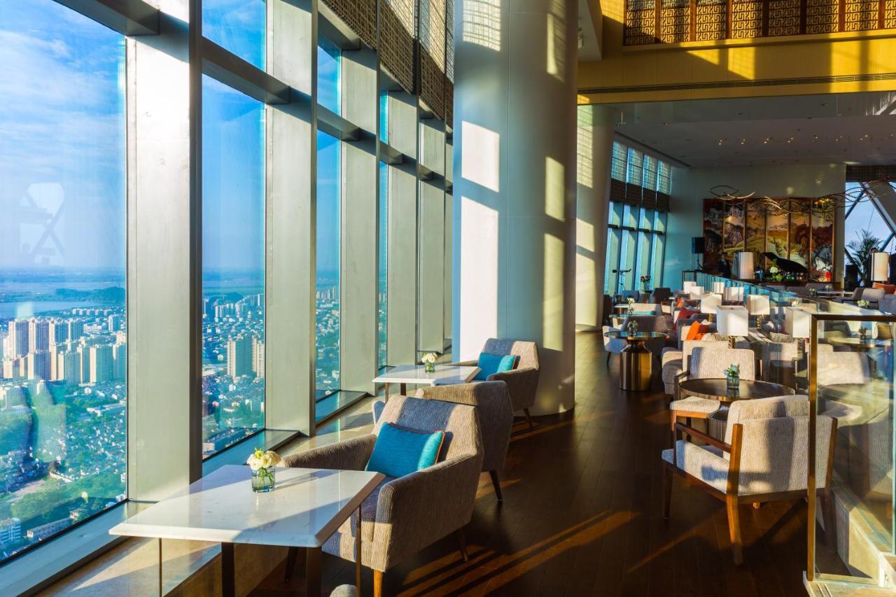 Hyatt Regency Zhenjiang Hotel Женджанг Екстериор снимка